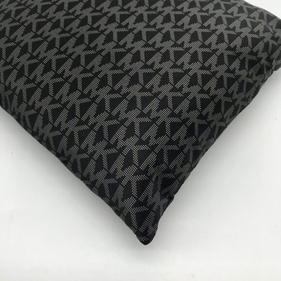 Michael Kors Black Signature Monogram Logo Jet Set Travel Pouch - Picture 6 of 11